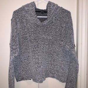 Cropped Sweater w/Hood